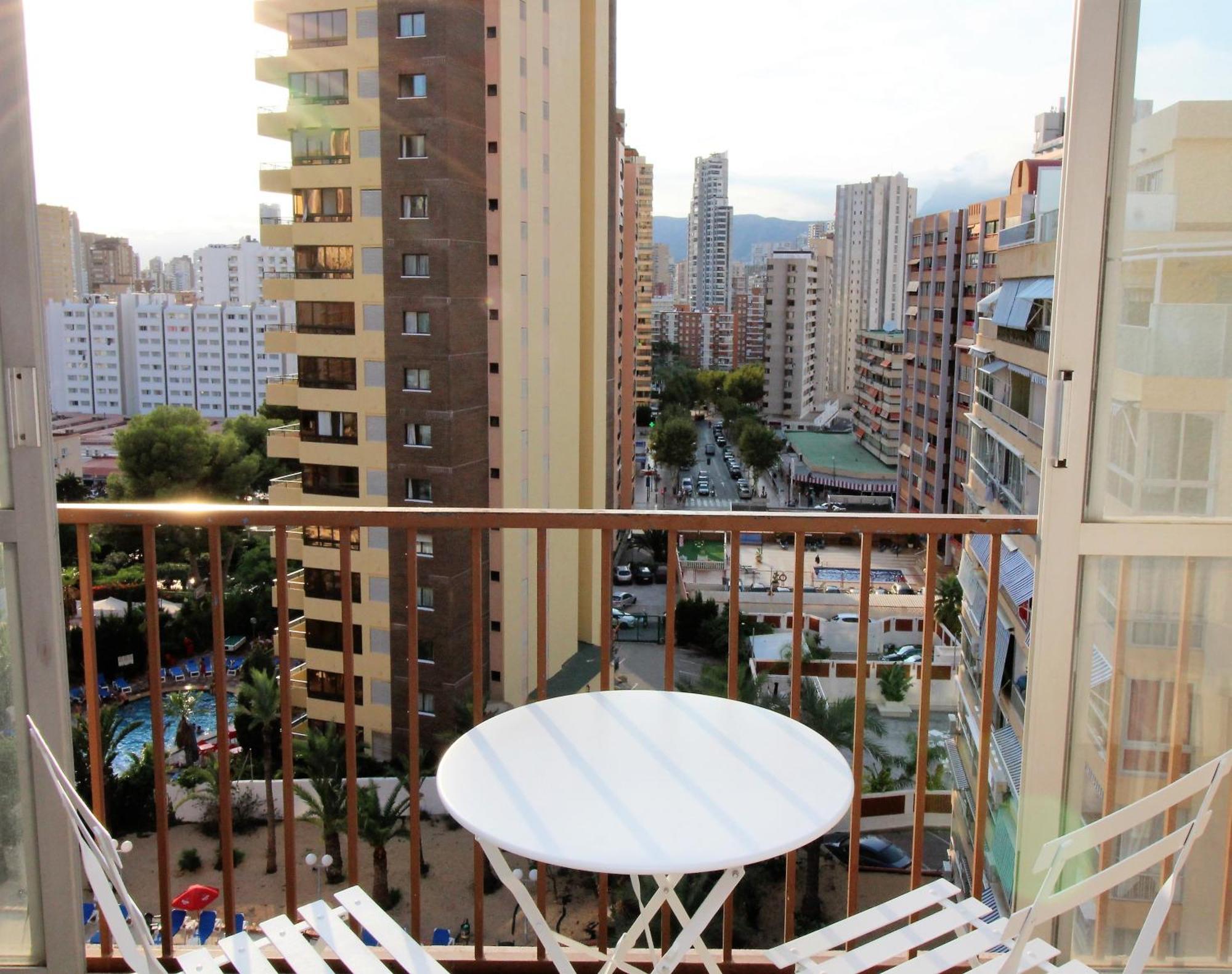 Bermudas 814 Apartment Benidorm Luaran gambar